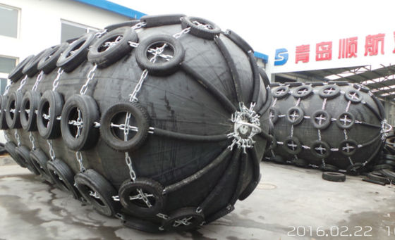 فندر لاستیکی پنوماتیک با تعمیرات کم CCS فندر دریایی گواهی شده برای برنامه های مربوط به لنگرگاه کشتی و حفاظت از بندر