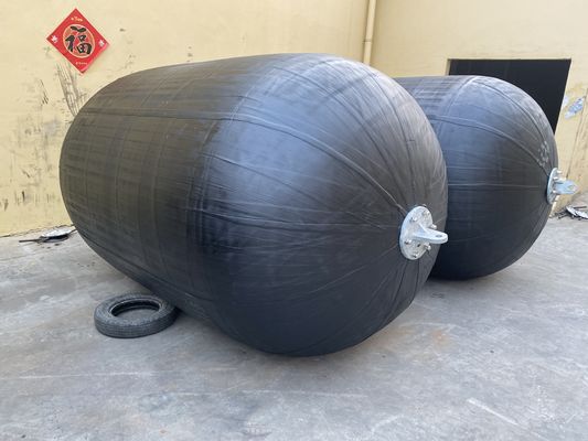 فشار طراحی 0.05-0.08MPa پنوماتیک لاستیک Fender Sling نوع نصب آسان مناسب برای عملیات لنگرگذاری کشتی