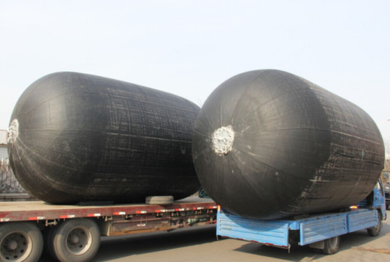 از کشتی به کشتی پنوماتیک لاستیکی بدون زنجیره تایر قطر خالص 300-4700mm برای کشتی های مختلف